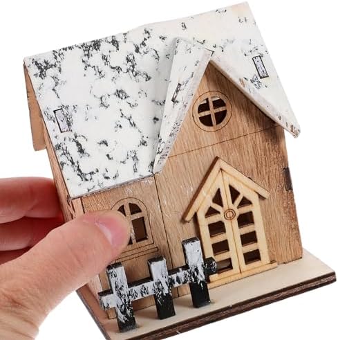 Uonlytech 2pcs Lighted Wooden Christmas Houses