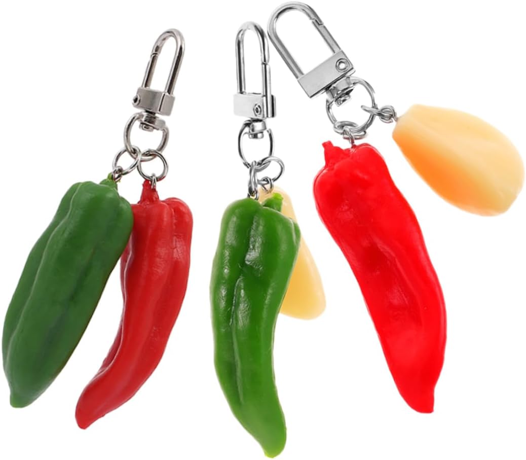 SOIMISS Chili Keychain with Pepper and Garlic Design