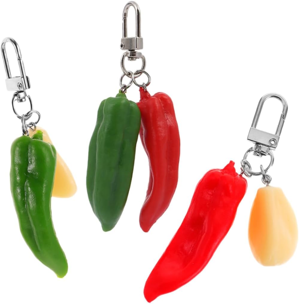 SOIMISS Chili Keychain with Pepper and Garlic Design