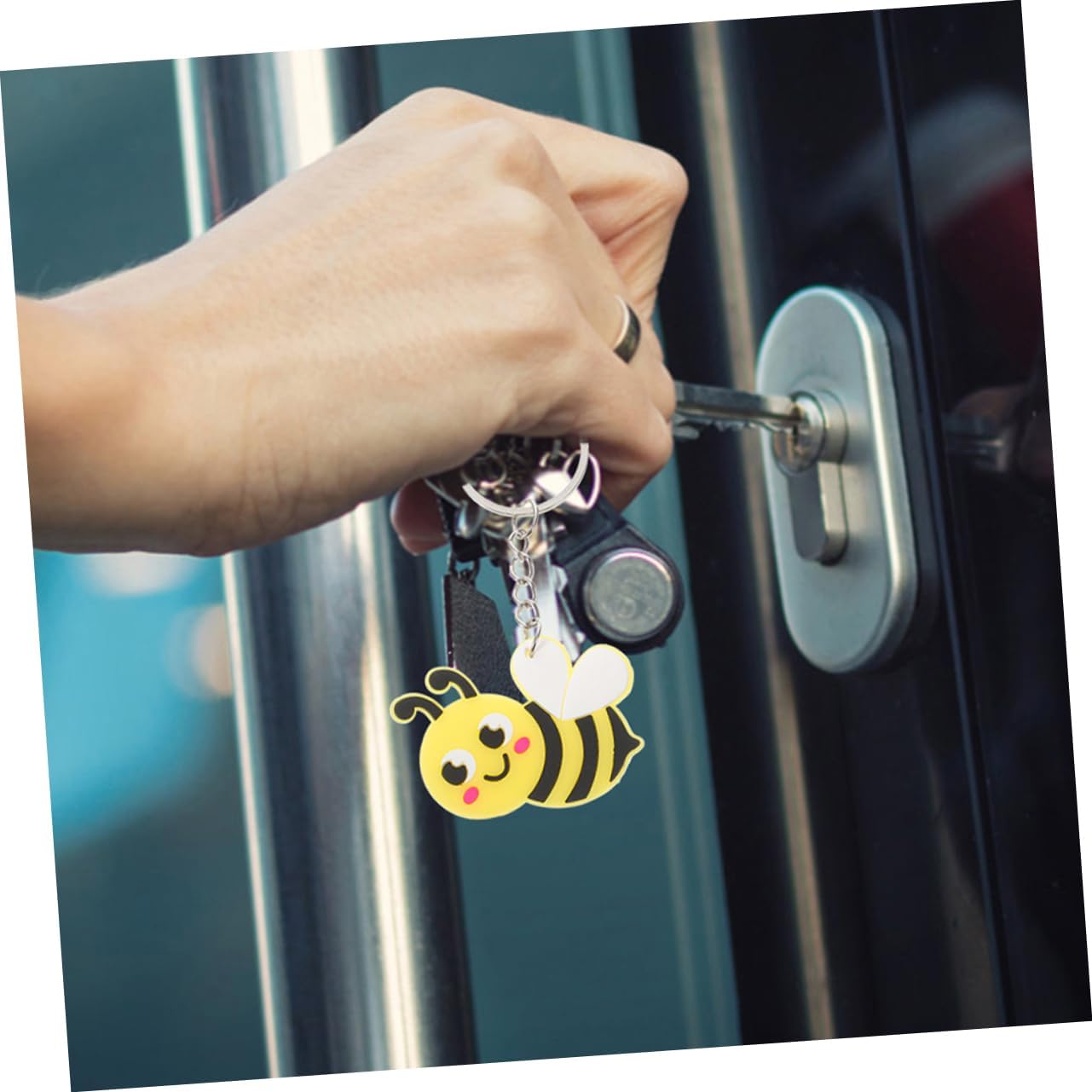 20Pcs Cute Bee Keychains for Backpack Charms and Party Favors