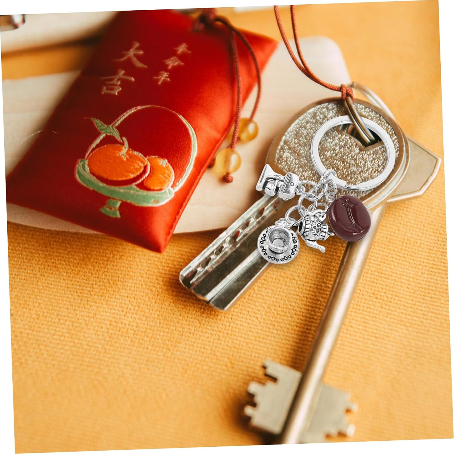 VICASKY 2pcs Coffee Bean Keychain Set for Bags and Parties