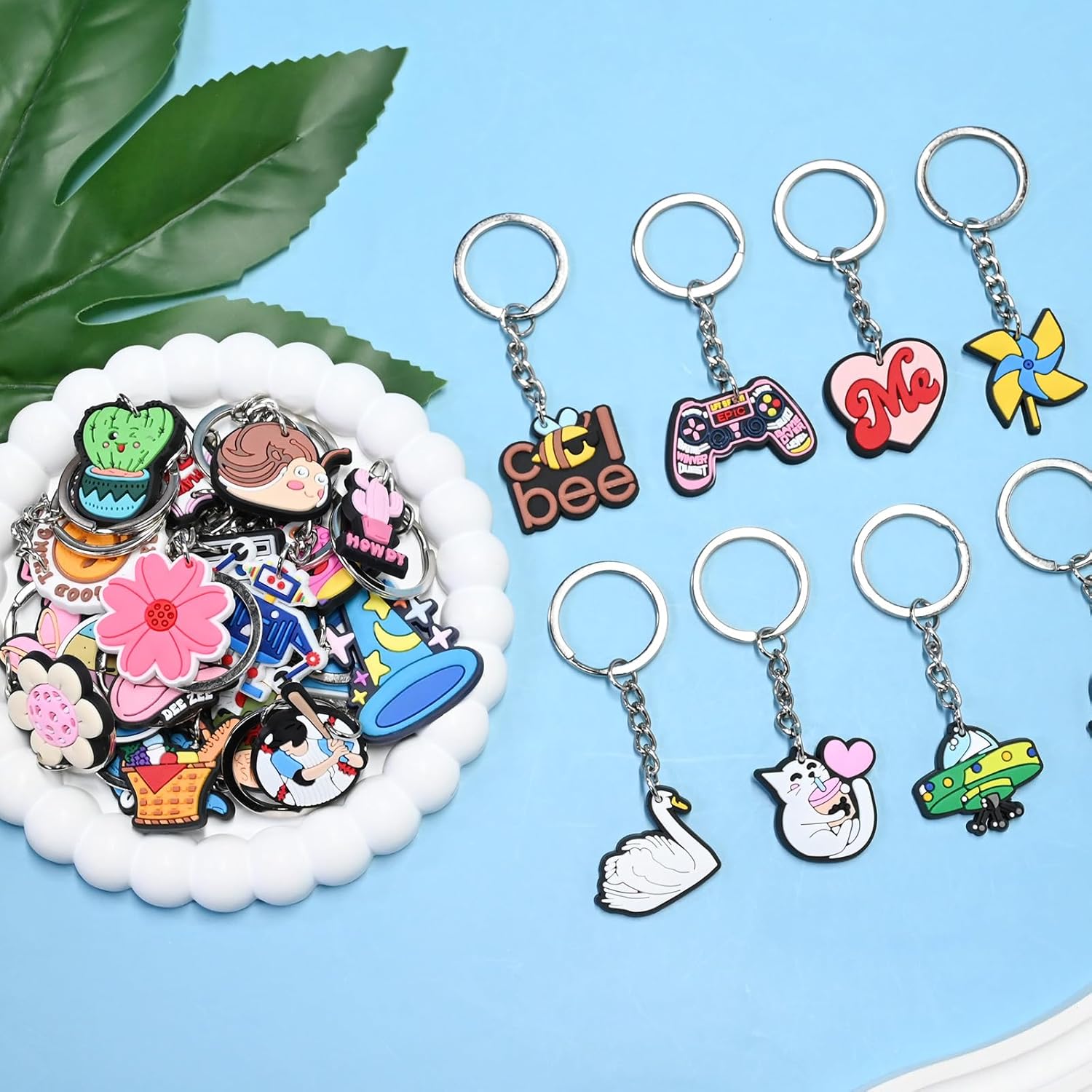 100pcs Cute Keychain Set for Classroom Gifts and Party Favors
