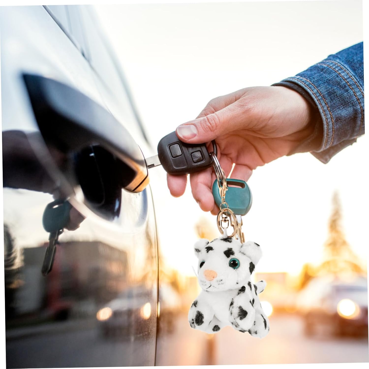 Amosfun 2pcs Plush Keychain Snow Leopard Luggage Pendant
