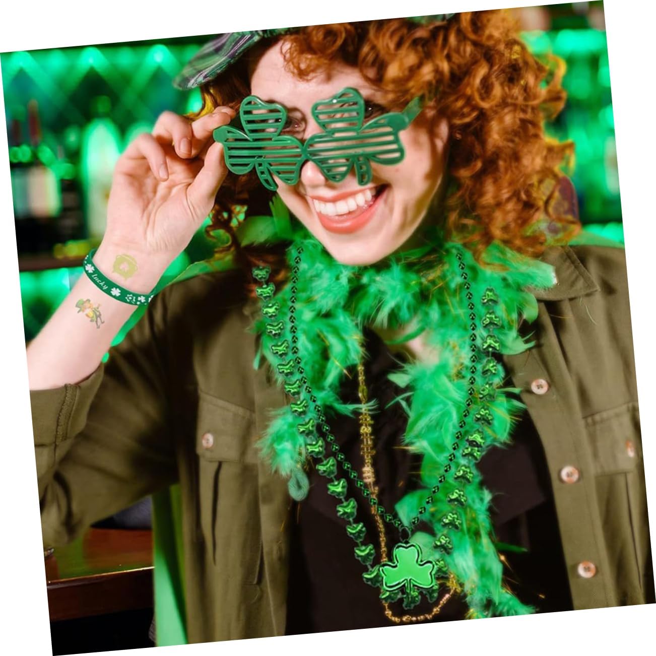 Patricks Day Party Favor Set with Shamrock Glasses Necklace Bracelet Accessories