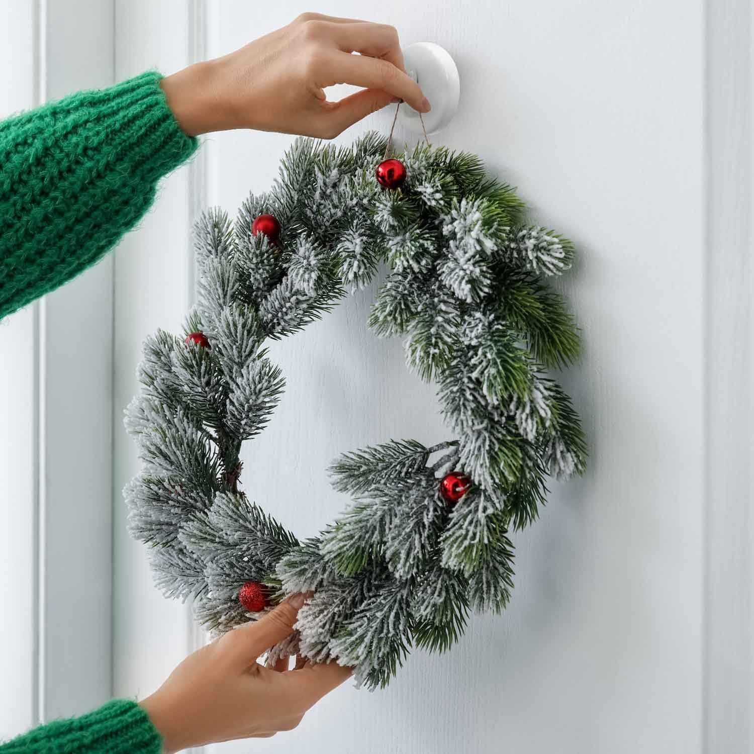Surebonder F-901 Magnetic Plastic Wreath Hanger