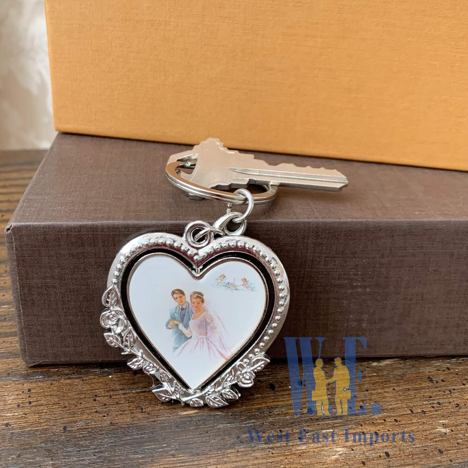Naisian Personalized Wedding Keychain Favor Set