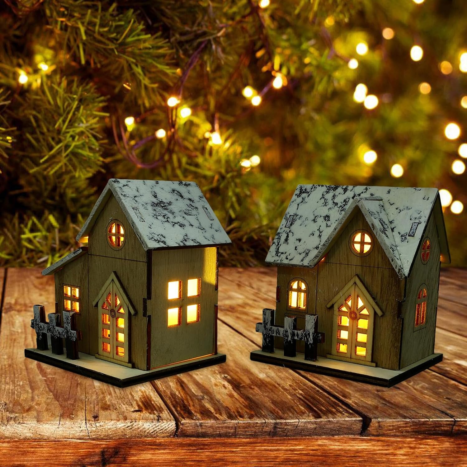 Uonlytech 2pcs Lighted Wooden Christmas Houses