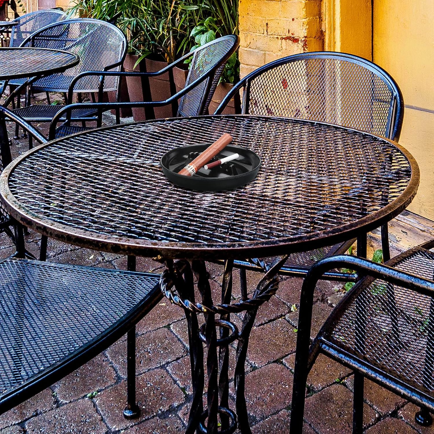 Reginary 12 Pcs Round Plastic Ashtray Set